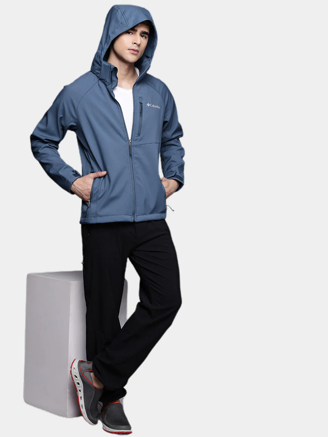 Columbia Men Blue Cascade Ridge II Softshell - Image 11