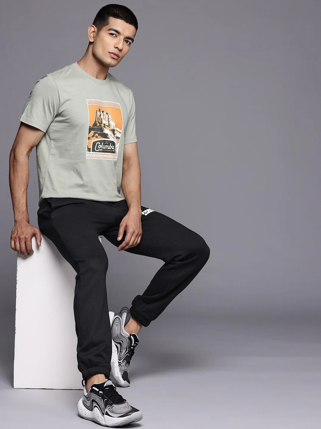 Columbia Men Black Beaumount Jogger - Image 4