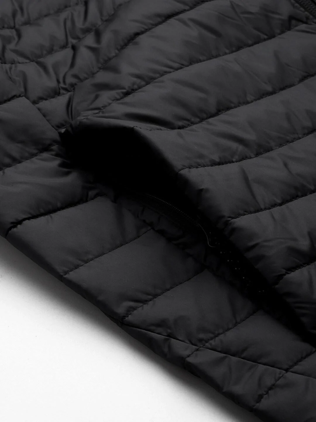 Columbia Men Black Silver Falls Hooded Jacket - Image 8