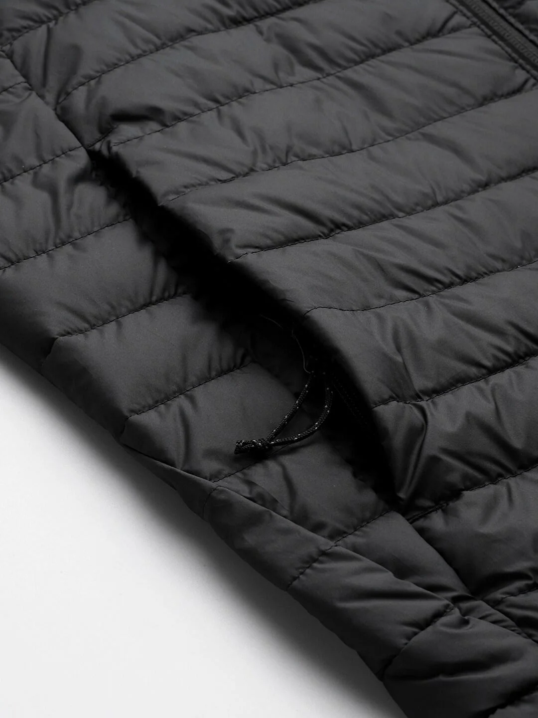 Columbia Men Black Silver Falls Vest - Image 11