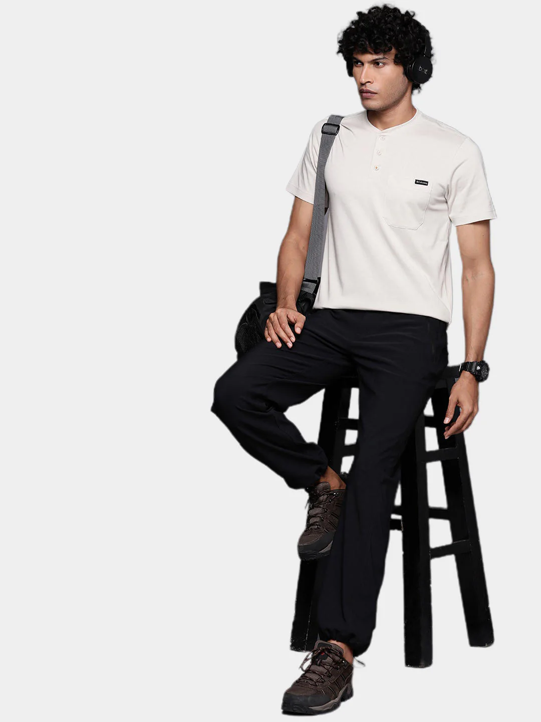 Columbia Men Brown Landroamer Short Sleeve Henley - Image 5