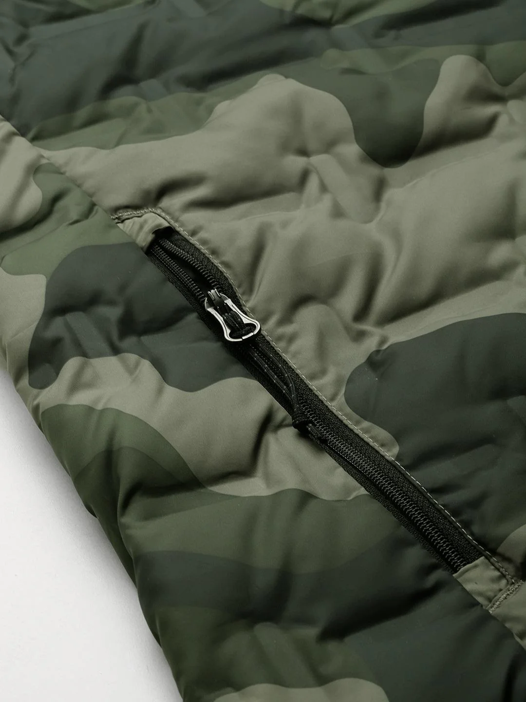 Columbia Men Green Delta Ridge Down Hooded Jacket - Image 8