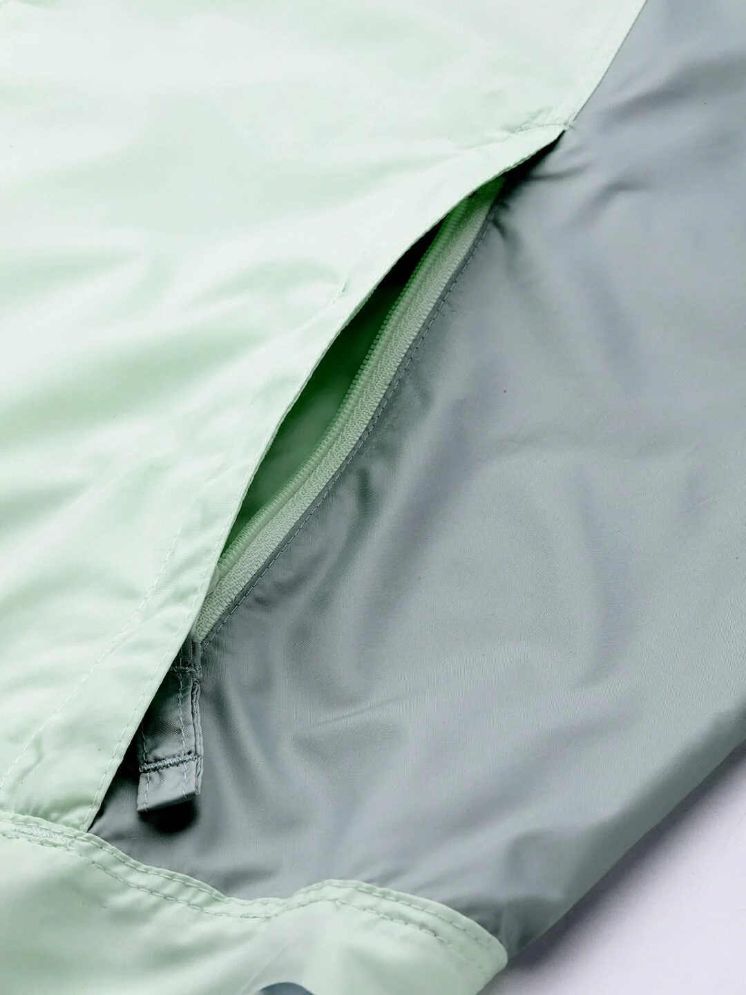 Columbia Men Green Point Park Windbreaker (Sun Protection) - Image 9