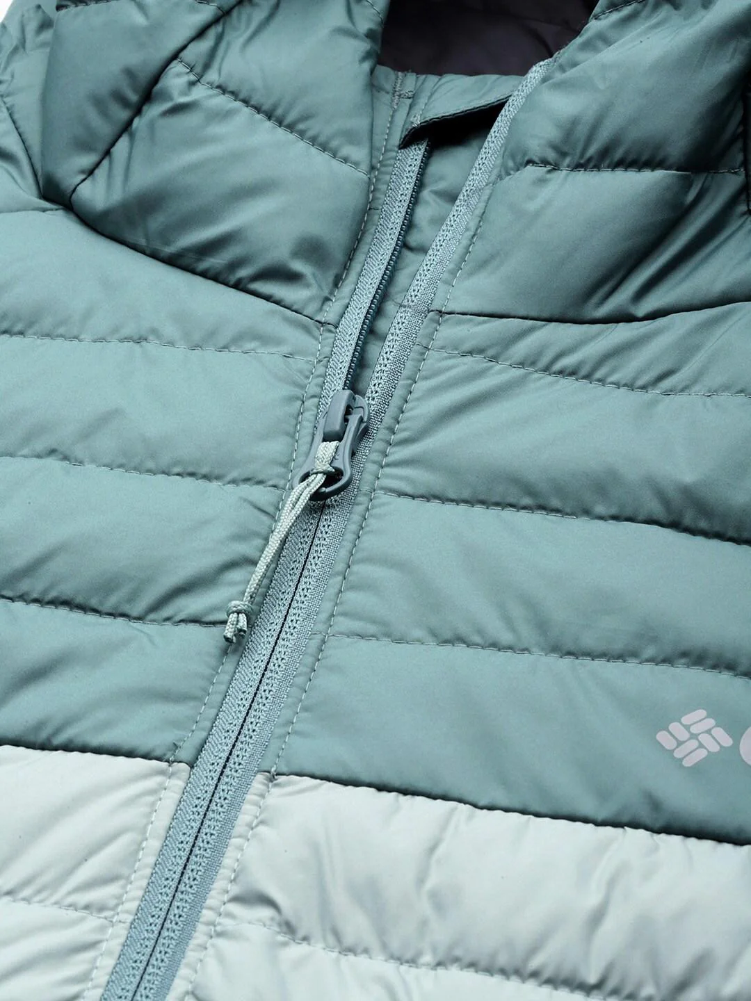 Columbia Men Green Silver Falls Hooded Jacket - Image 7
