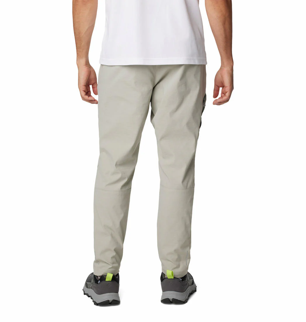 Columbia Men Grey Black Mesa Tapered Pant (Sun Protection) - Image 2