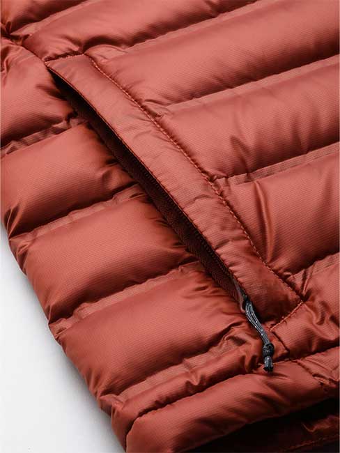 Columbia Men Red Pebble Peak Down Jacket - Image 4