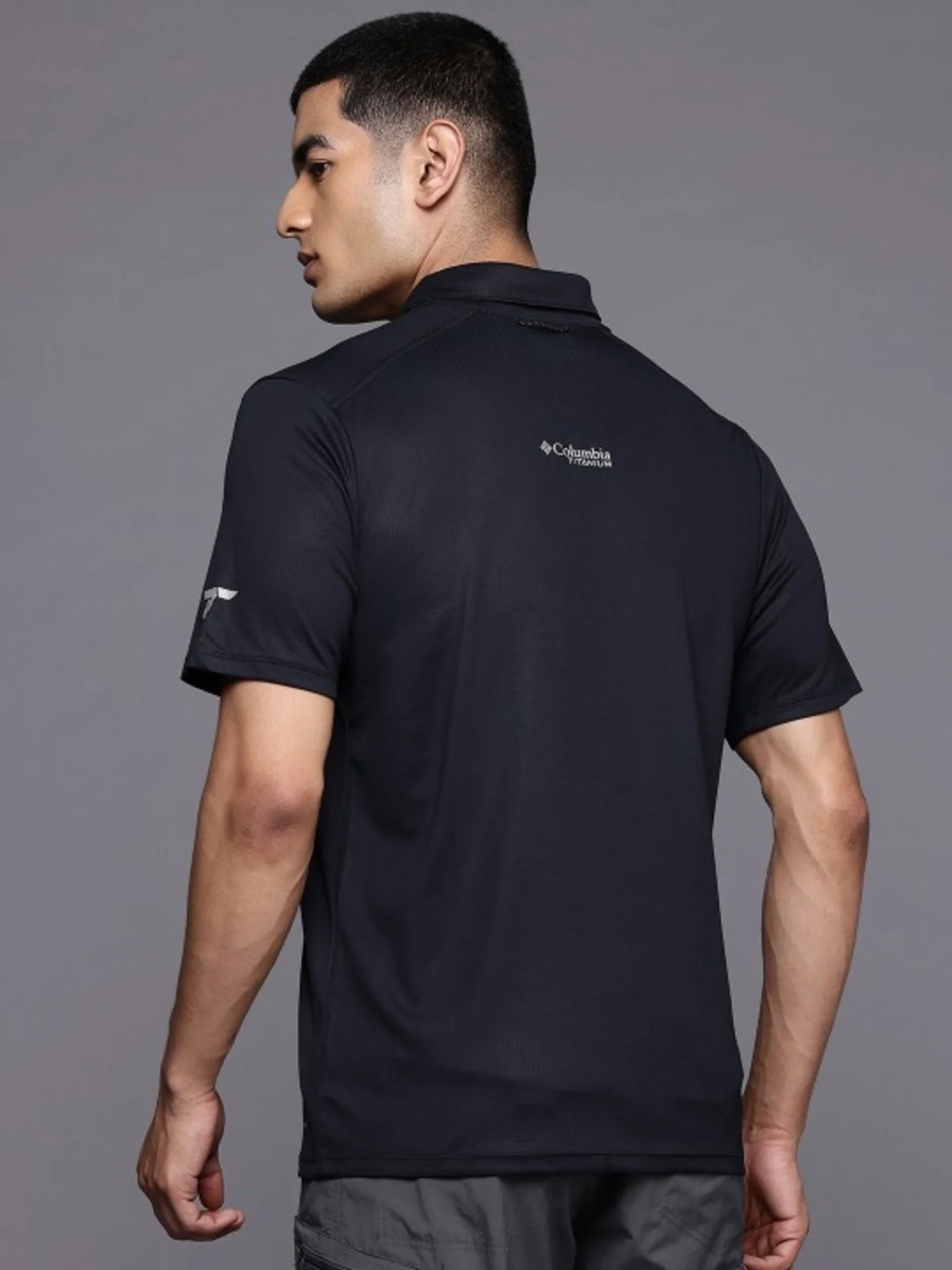 Columbia Men Black Summit Valley Polo (Sun Protection) - Image 2