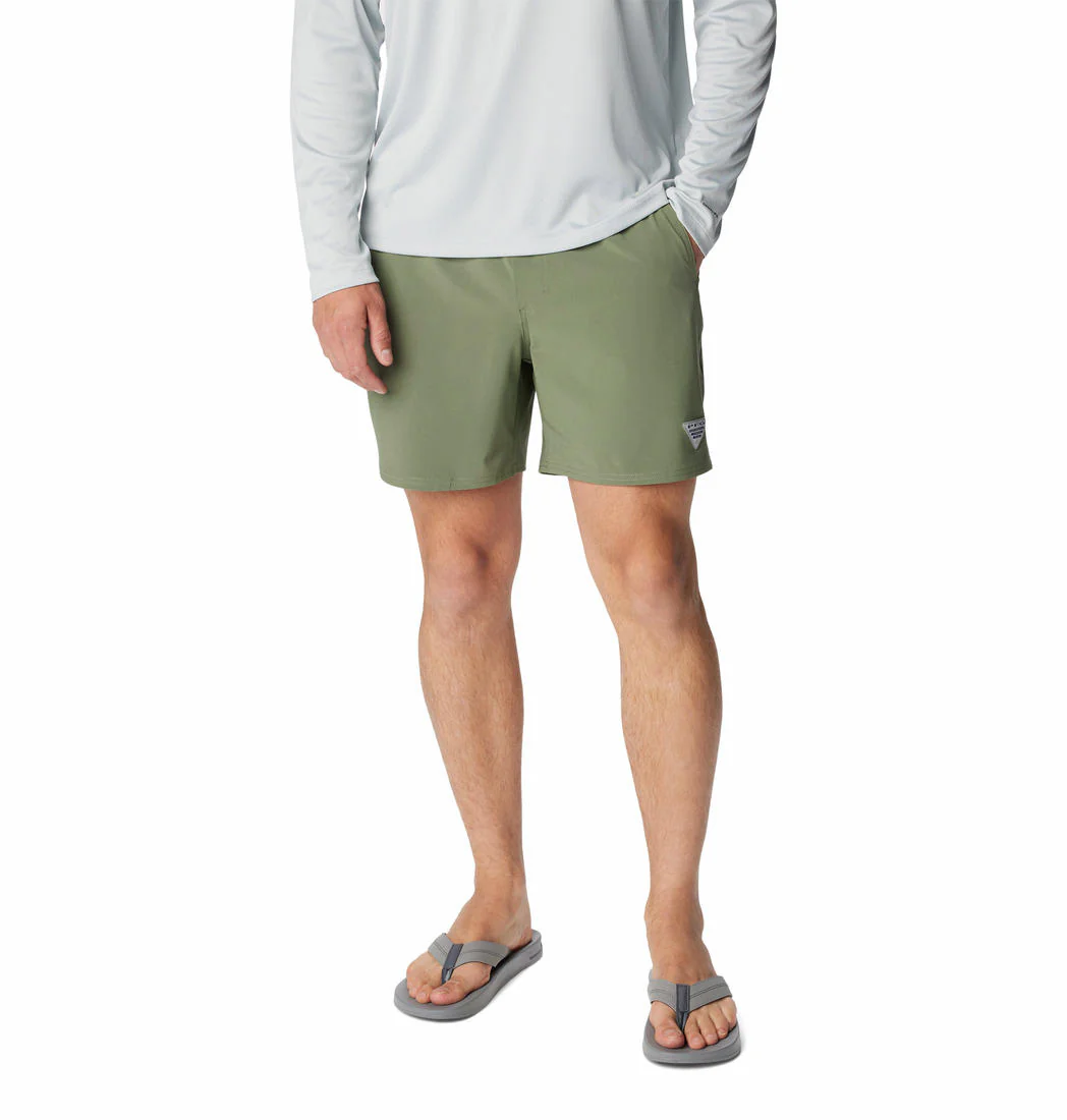 Columbia Men Green Terminal Roamer Stretch Short (Sun Protection)
