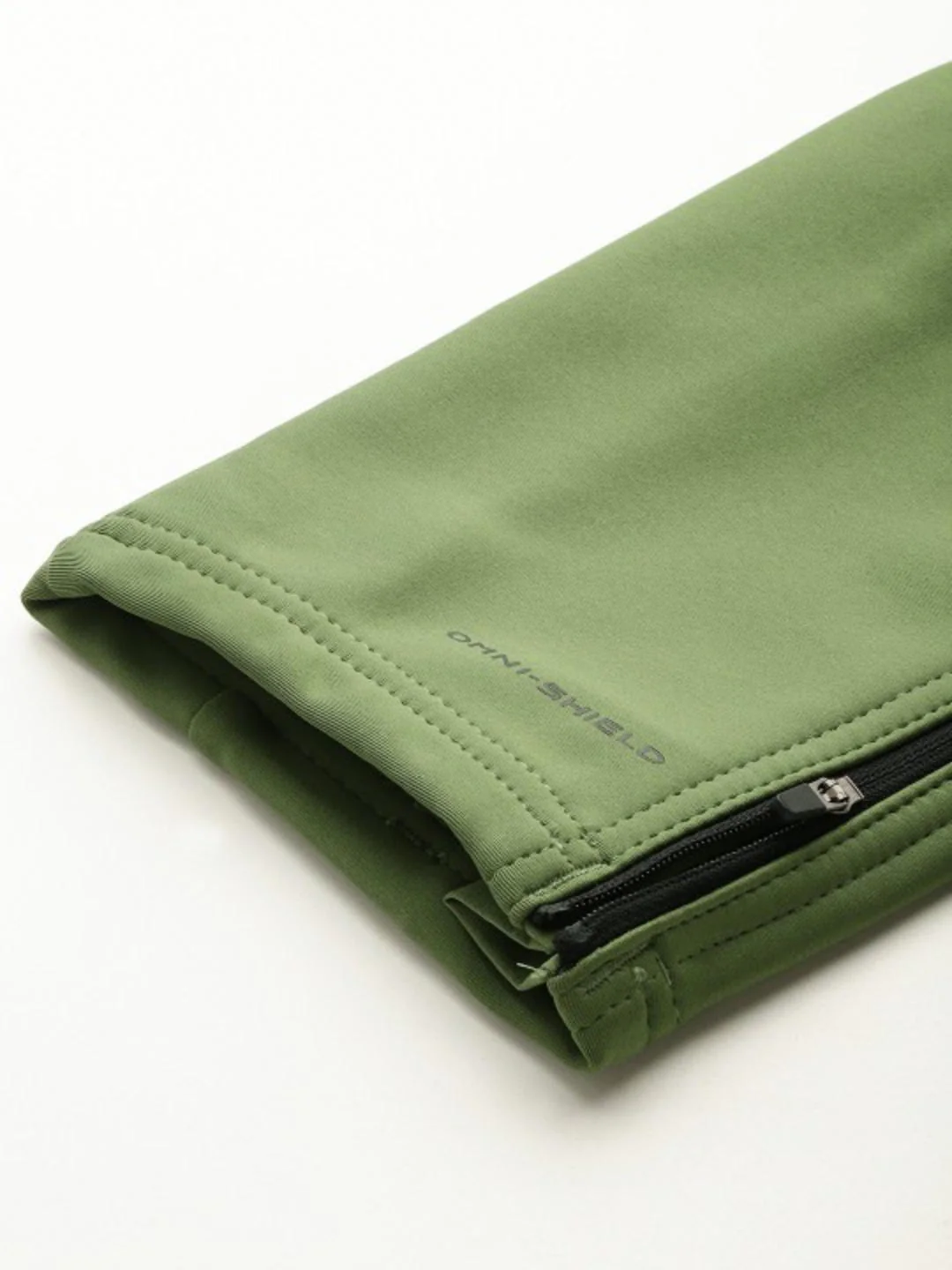 Columbia Men Green Vast Canyon Softshell Pant - Image 6