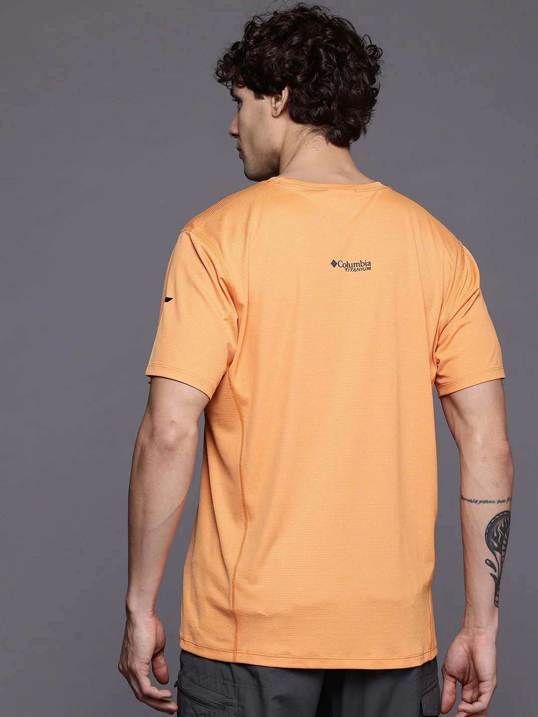 Columbia Men Orange Cirque River Pro SS Crew (Sun Protection) - Image 2
