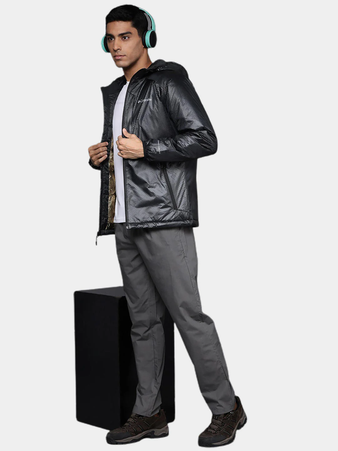 Columbia Men Black Arch Rock Double Wall Elite Hooded Jacket - Image 12
