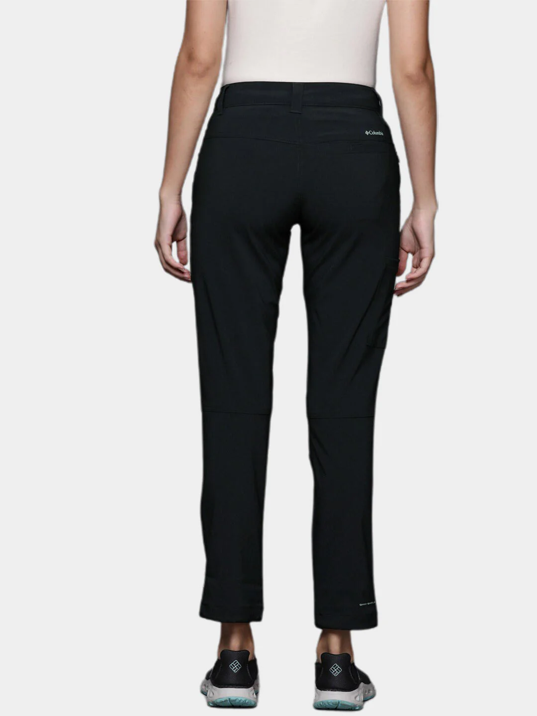 Columbia Women Black Back Beauty Softshell Pant - Image 13