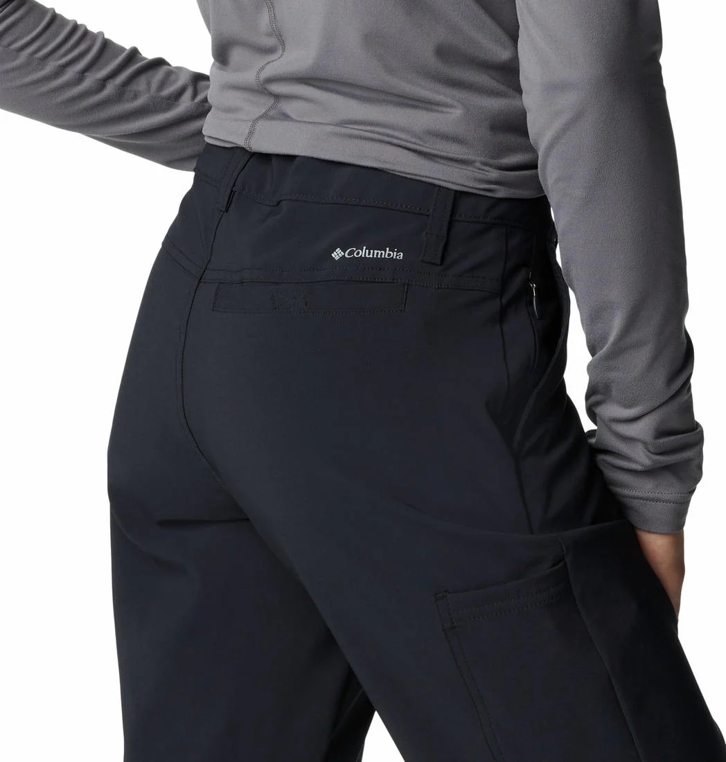 Columbia Women Black Back Beauty Softshell Pant - Image 4