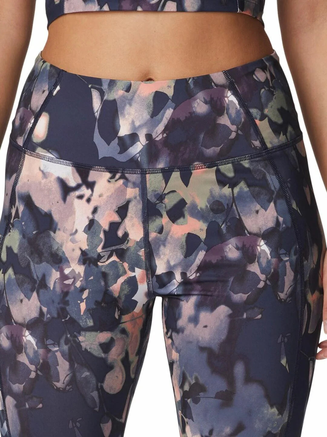 Columbia Women Navy Blue Boundless Trek Legging - Image 5