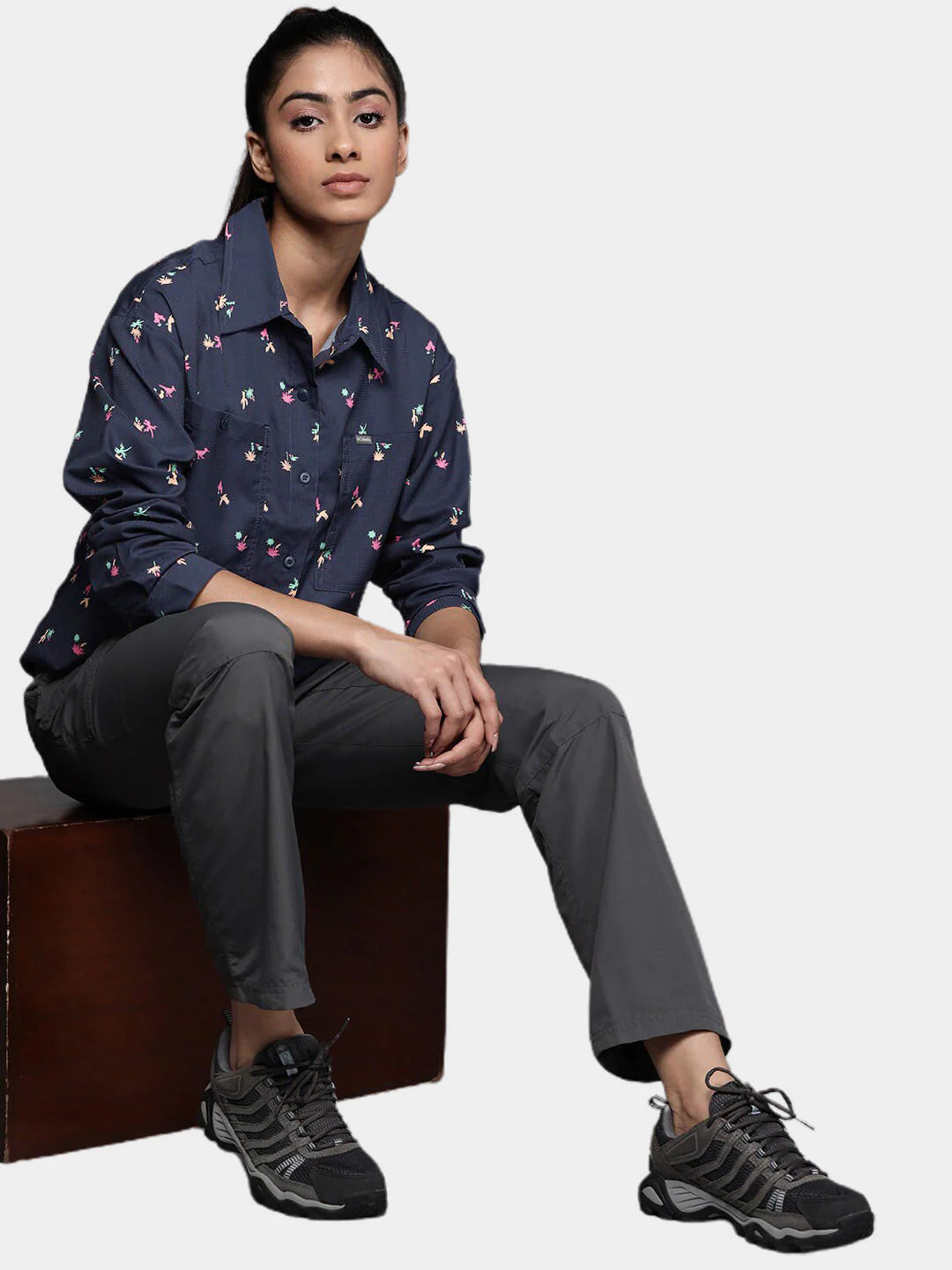 Columbia Women Navy Blue Silver Ridge Utility Patterned LS Shirt (Sun Protection) - Image 10
