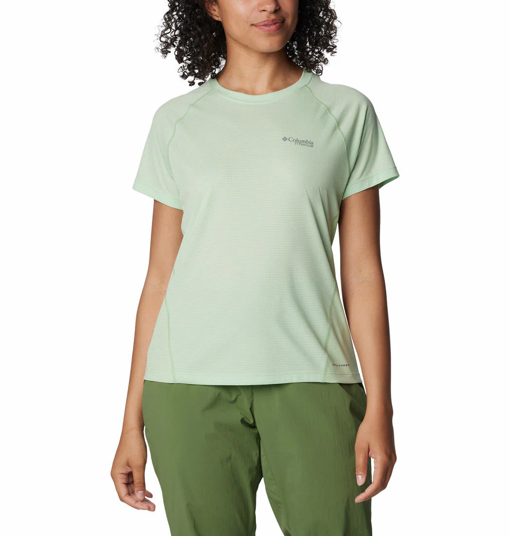 Columbia Women Green Cirque River Short Sleeve Crew