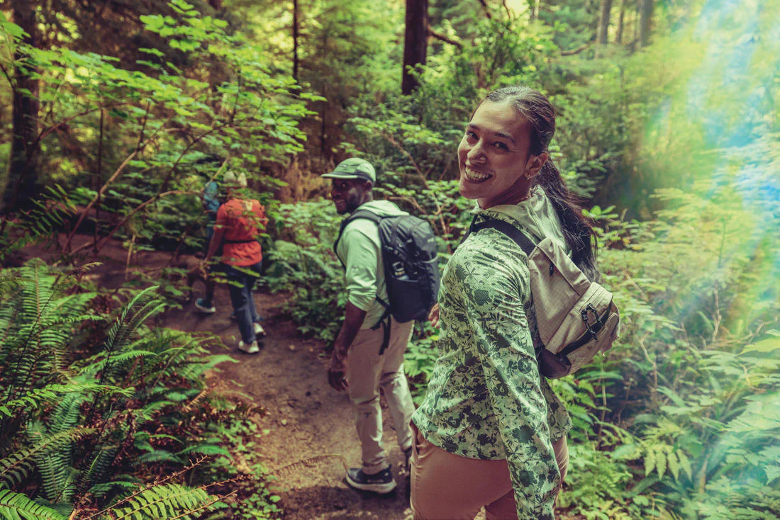 Columbia Women Green Summit Valley Hoodie (Sun Protection) - Image 7