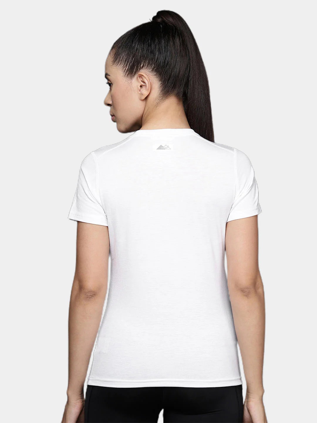 Columbia Women White W Endless Trail Running Tech Tee - Image 10