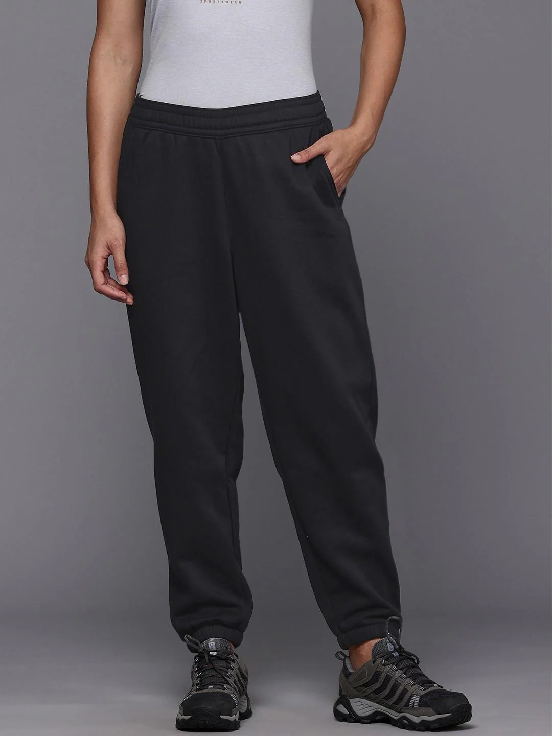 Columbia Women Black Beaumount Sweatpant - Image 8