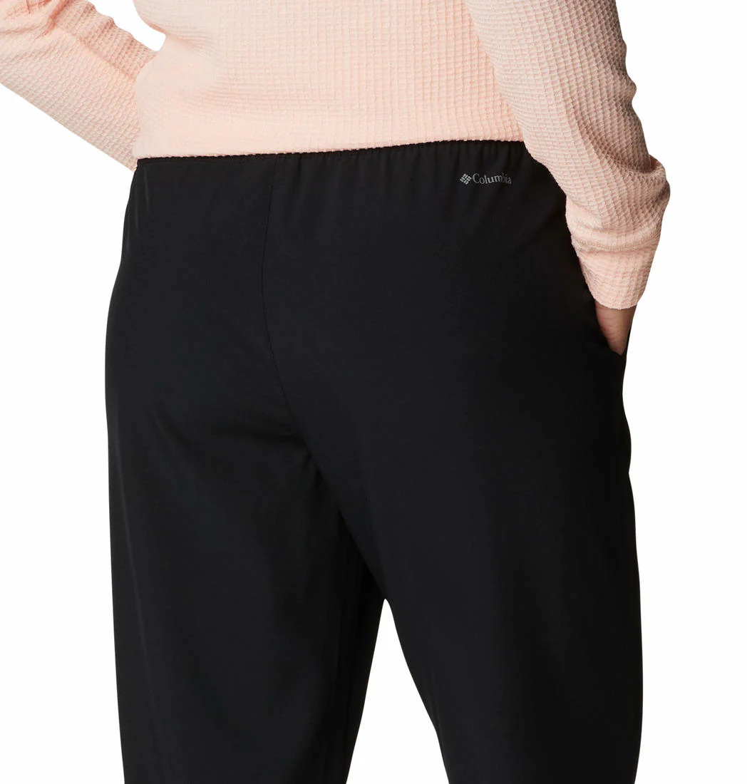 Columbia Women Black Columbia Hike Pant - Image 5