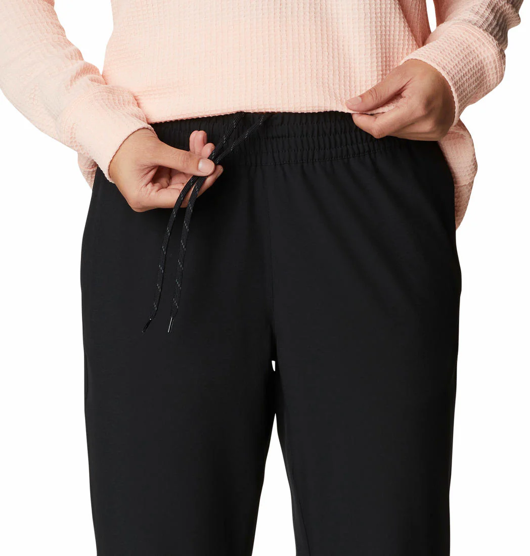 Columbia Women Black Columbia Hike Pant - Image 4