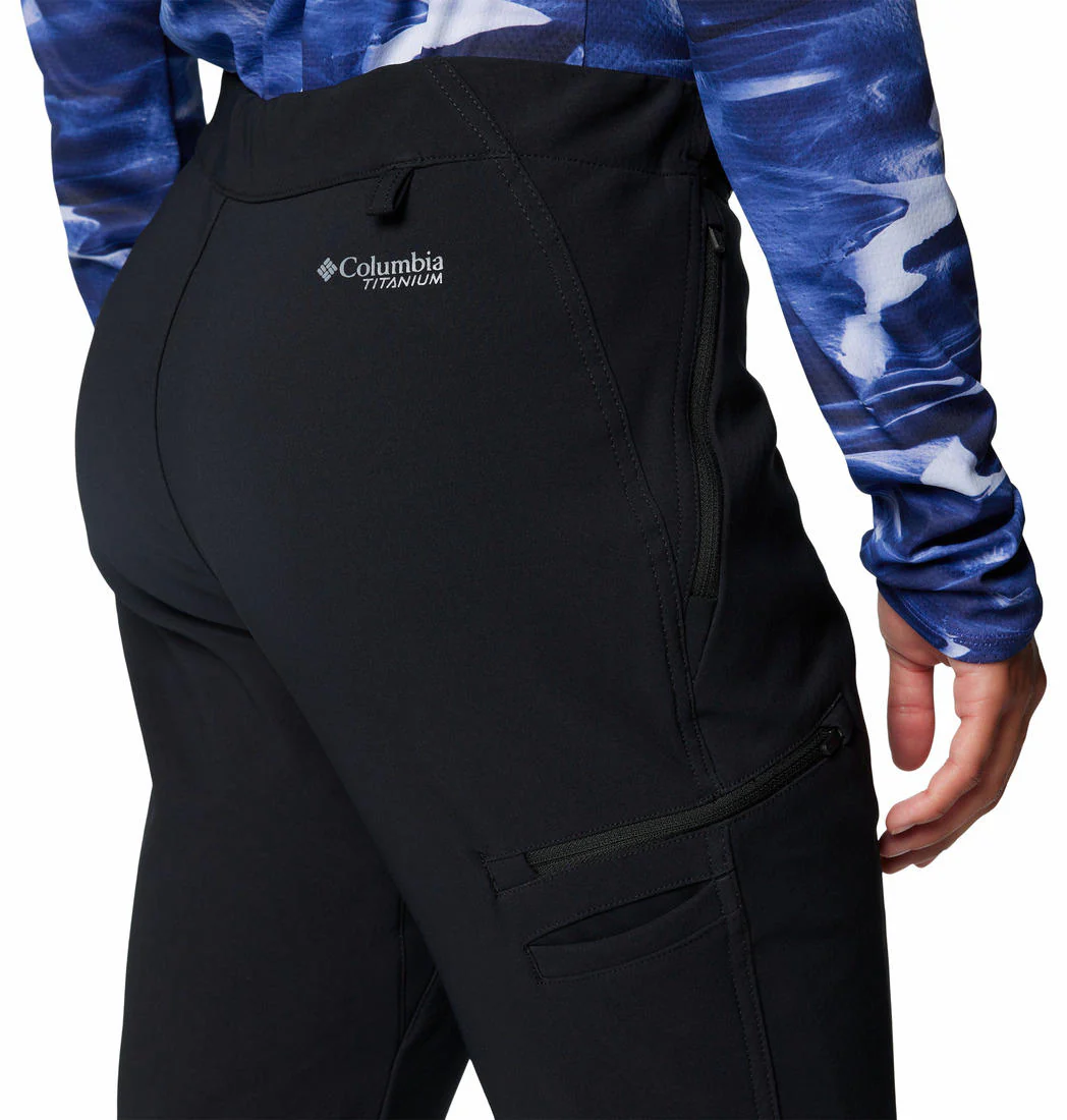Columbia Women Black Vast Canyon Omni-Heat Infinity Softshell - Image 6