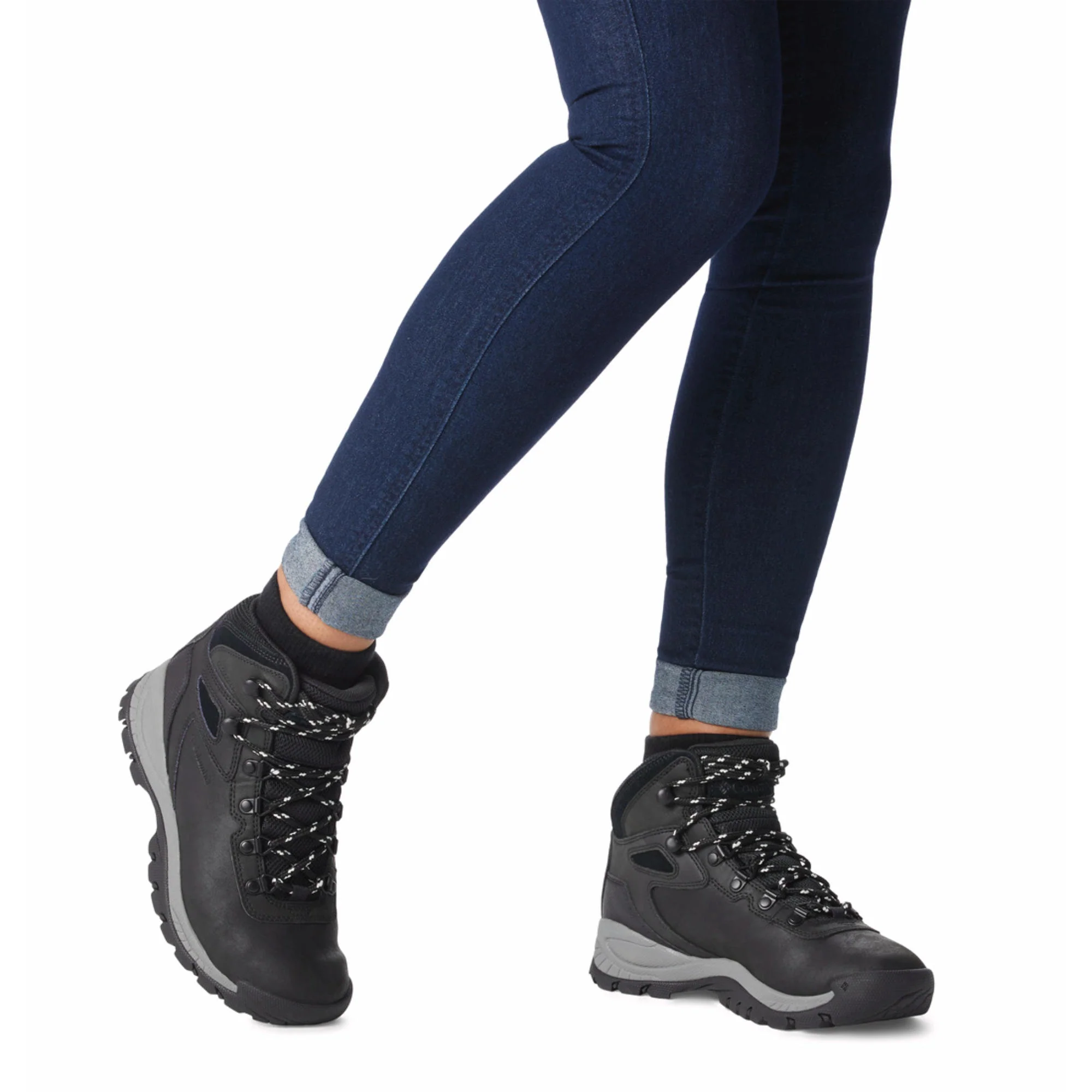 Columbia Women Black NEWTON RIDGE PLUS - Image 10