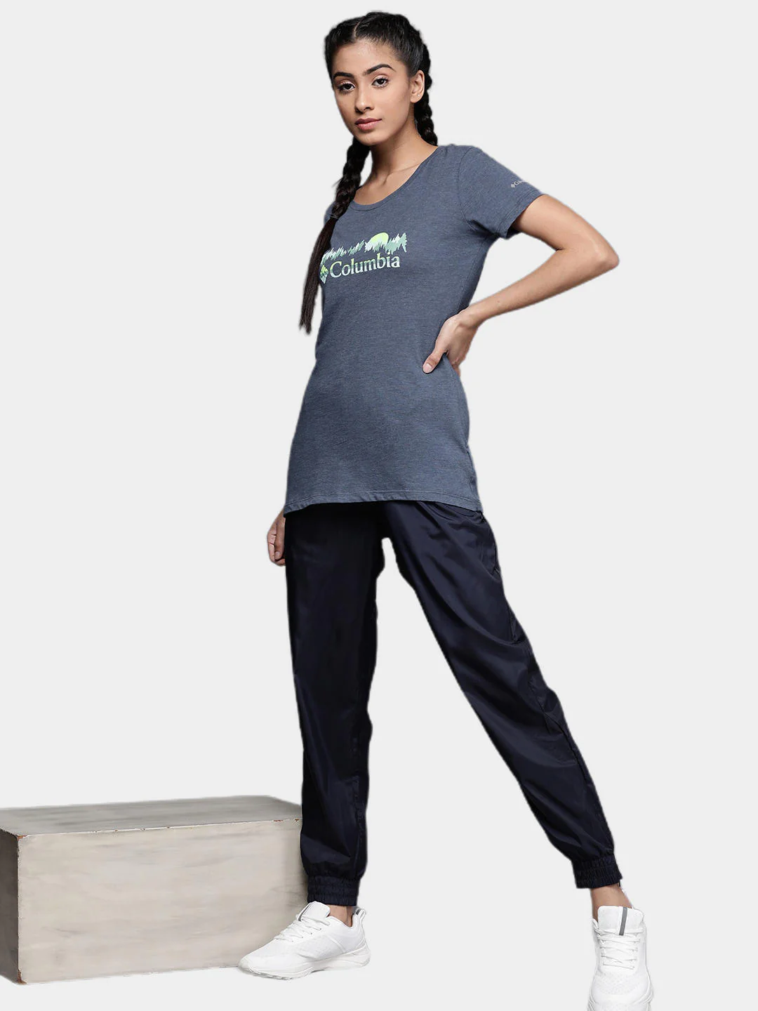 Columbia Women Blue Daisy Days SS Graphic Tee - Image 10