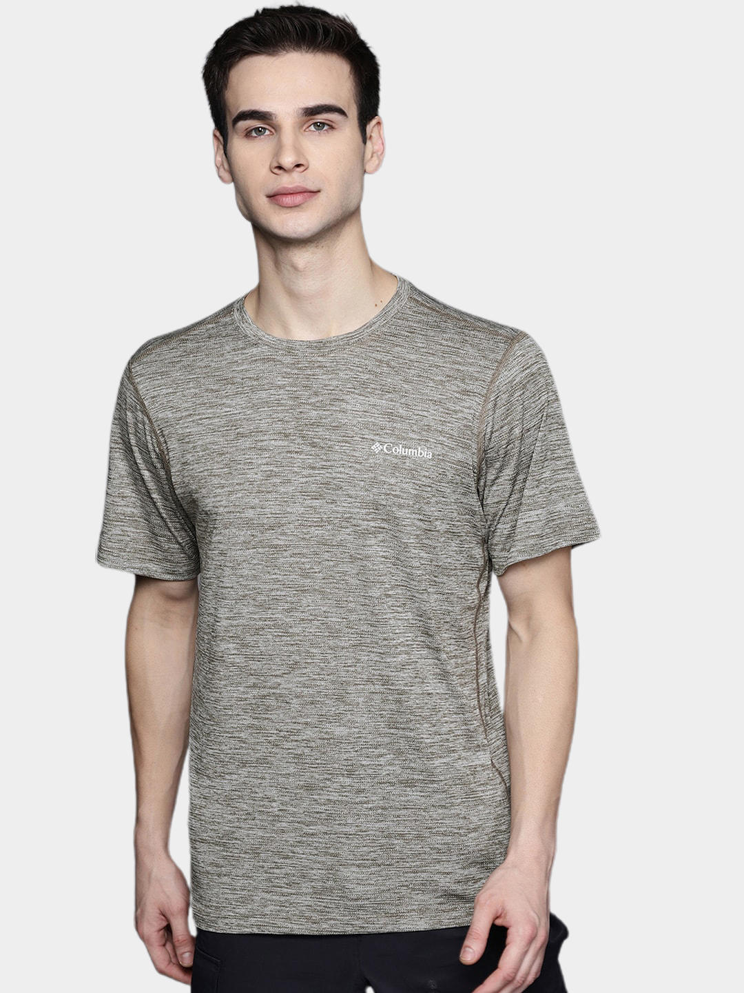 Columbia Men Green Deschutes Runner Short Sleeve Shirt - Image 8