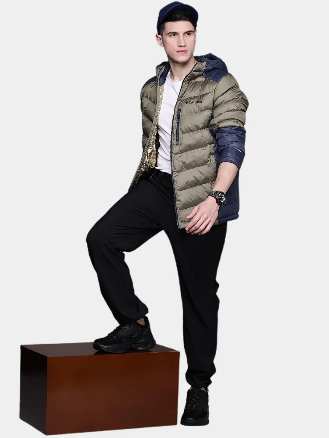 Columbia Men Green Labyrinth Loop Hooded Jacket - Image 8
