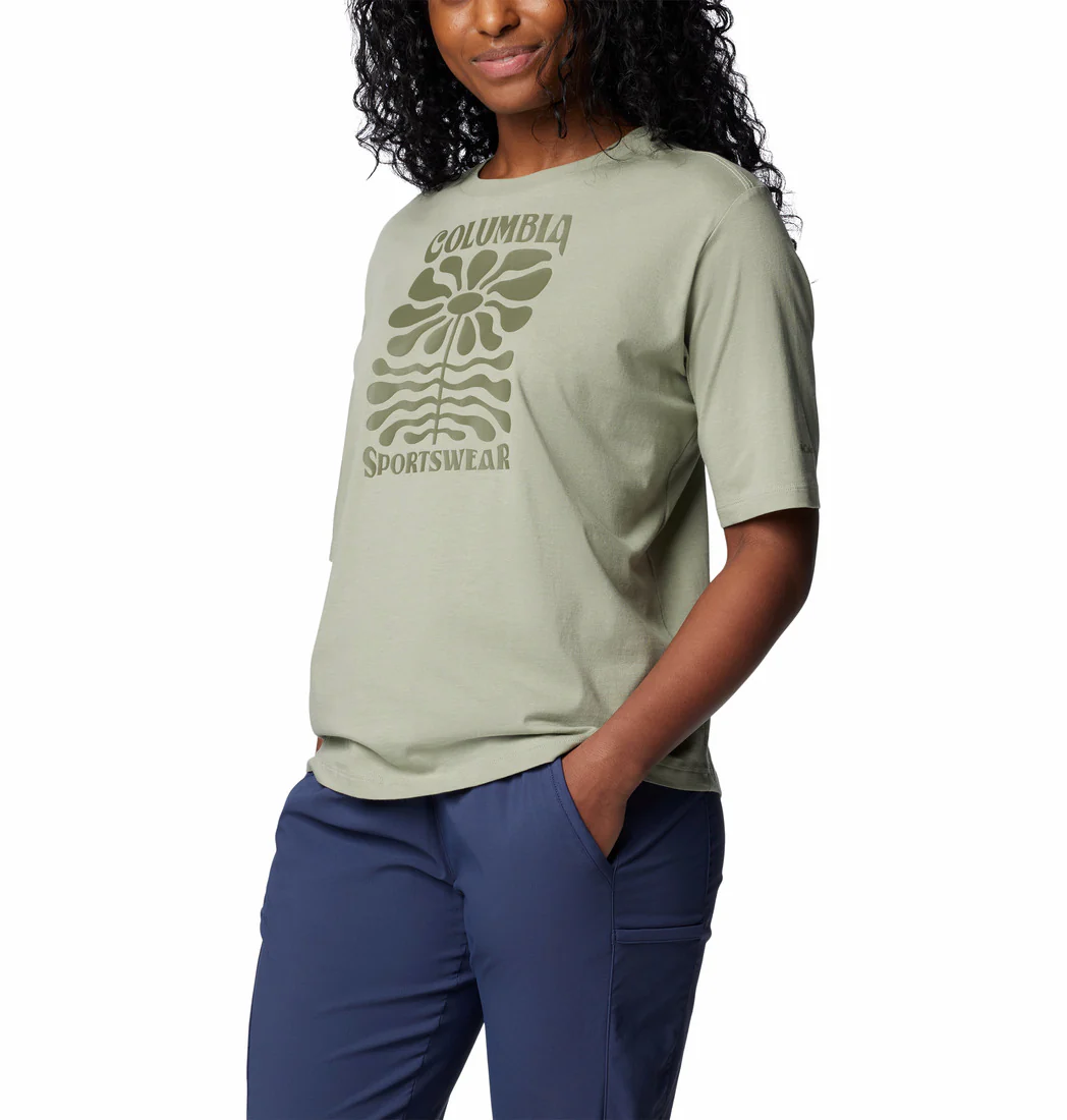 Columbia Women Green North Cascades Relaxed Tee - Image 6