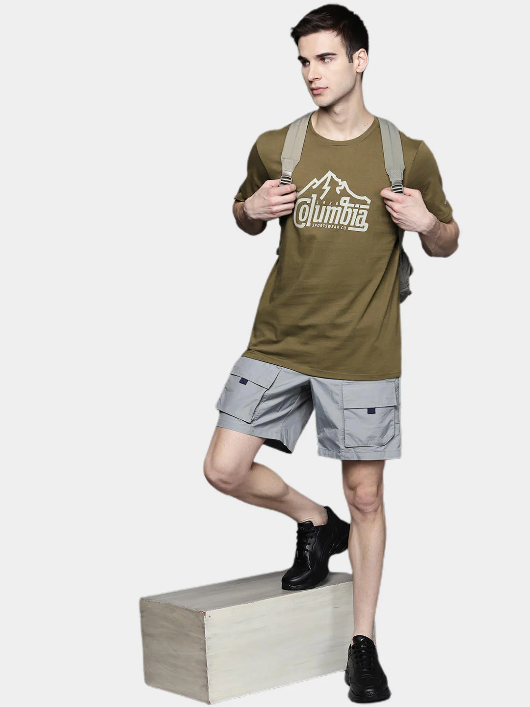 Columbia Men Green Path Lake Graphic Tee II - Image 10