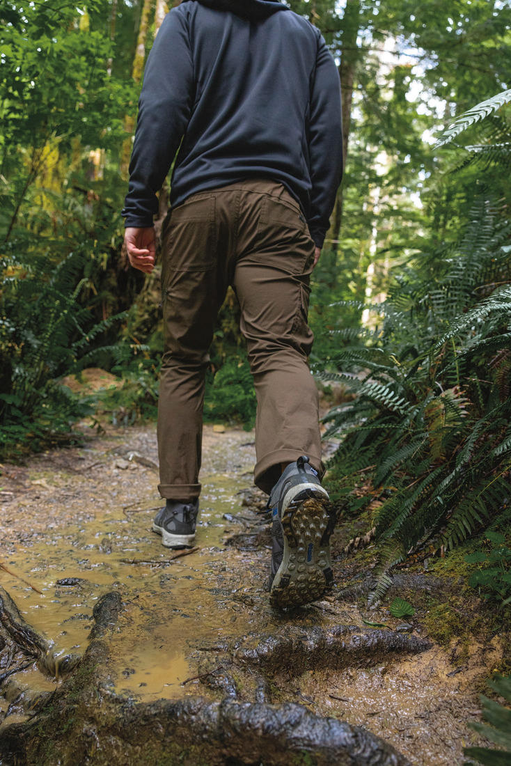 Columbia Men Grey PEAKFREAK II MID OUTDRY - Image 9