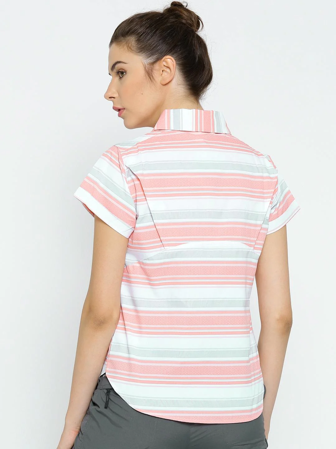 Columbia Women White Pilsner Peak Novelty Short Sleeve Shirt (Sun Protection) - Image 3