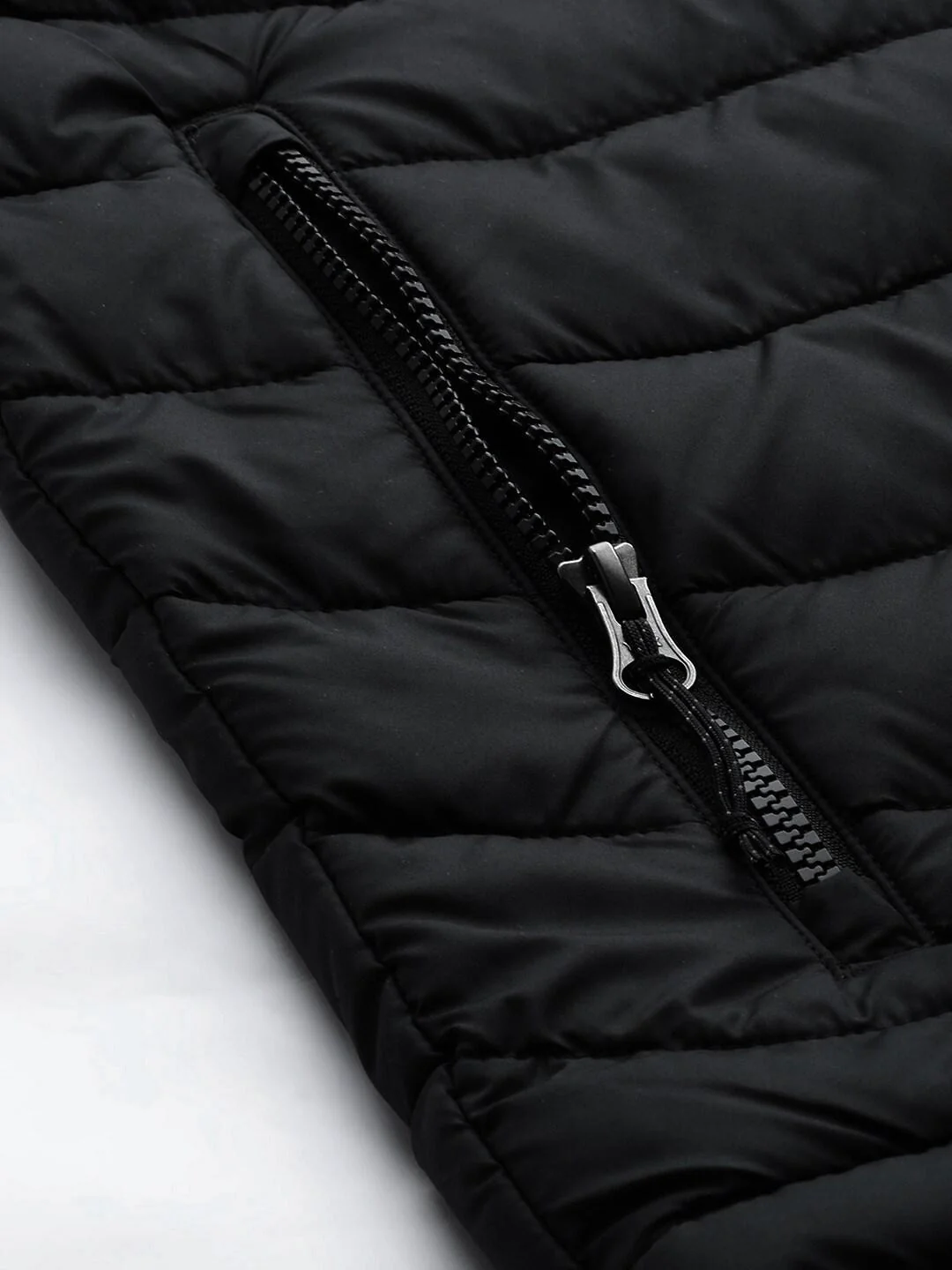Columbia Men Black Powder Lite Hooded Jacket - Image 6