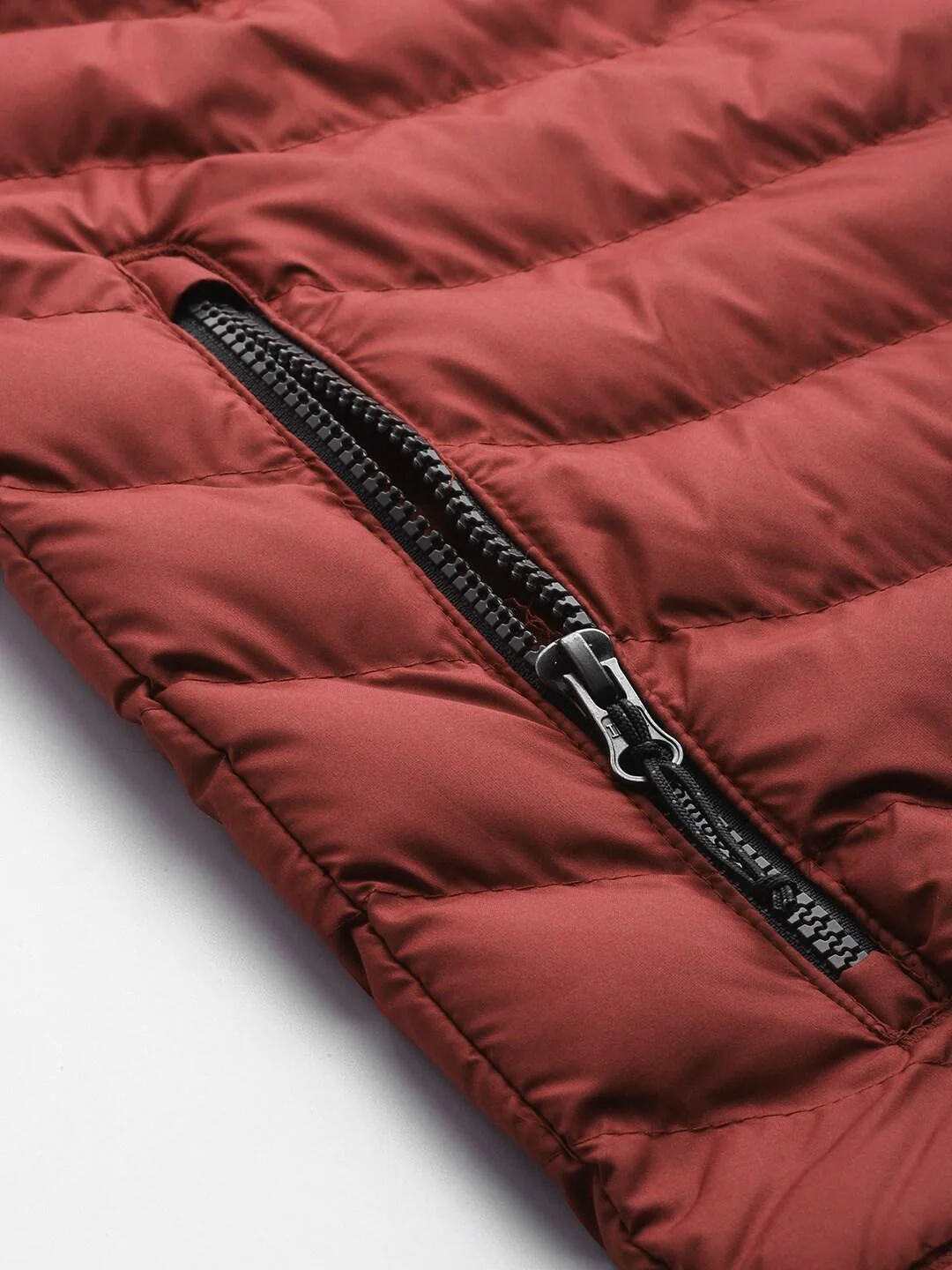 Columbia Men Red Powder Lite Vest - Image 8