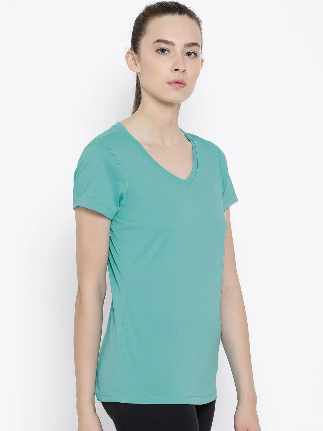 Columbia Women Green Tech TrekShort Sleeve Shirt - Image 3
