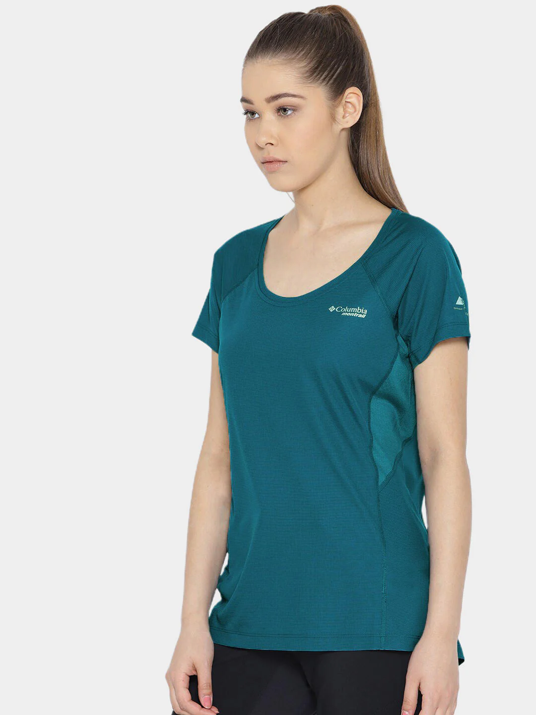 Columbia Women Blue Titan Ultra II Short Sleeve - Image 8