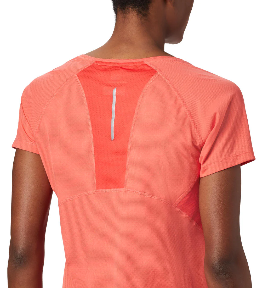 Columbia Women Red Titan Ultra II Short Sleeve - Image 5