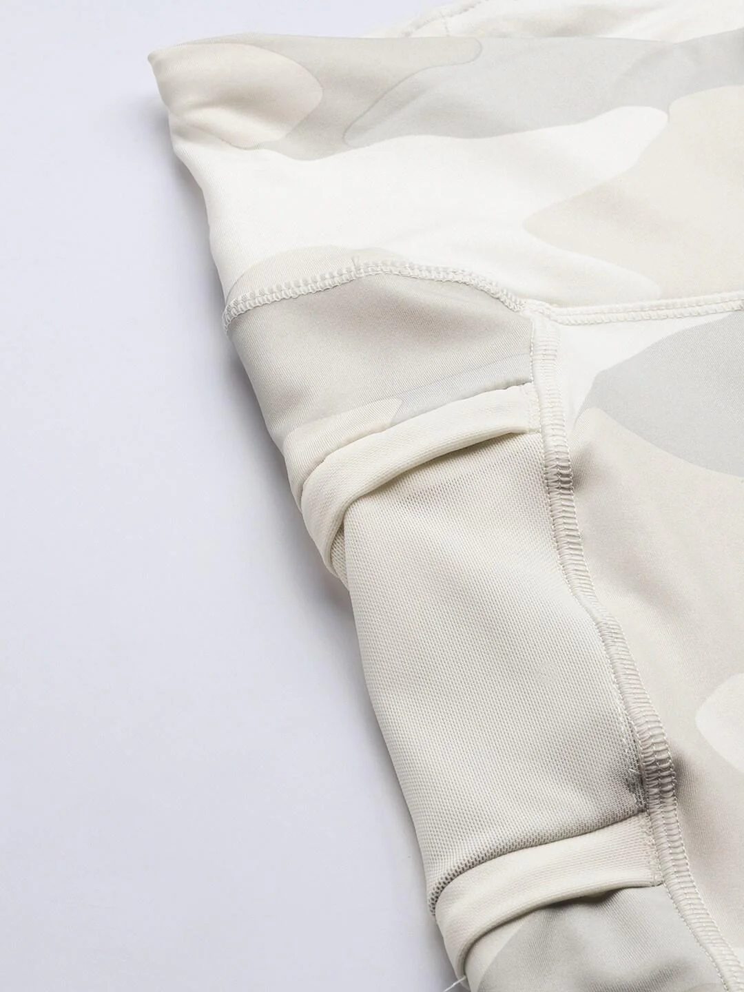 Columbia Women White Windgates II Legging (Sun Protection) - Image 11